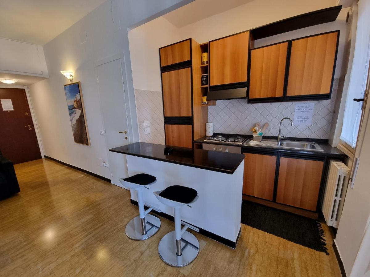 La Casa Di Julia Apartment Рапало Екстериор снимка