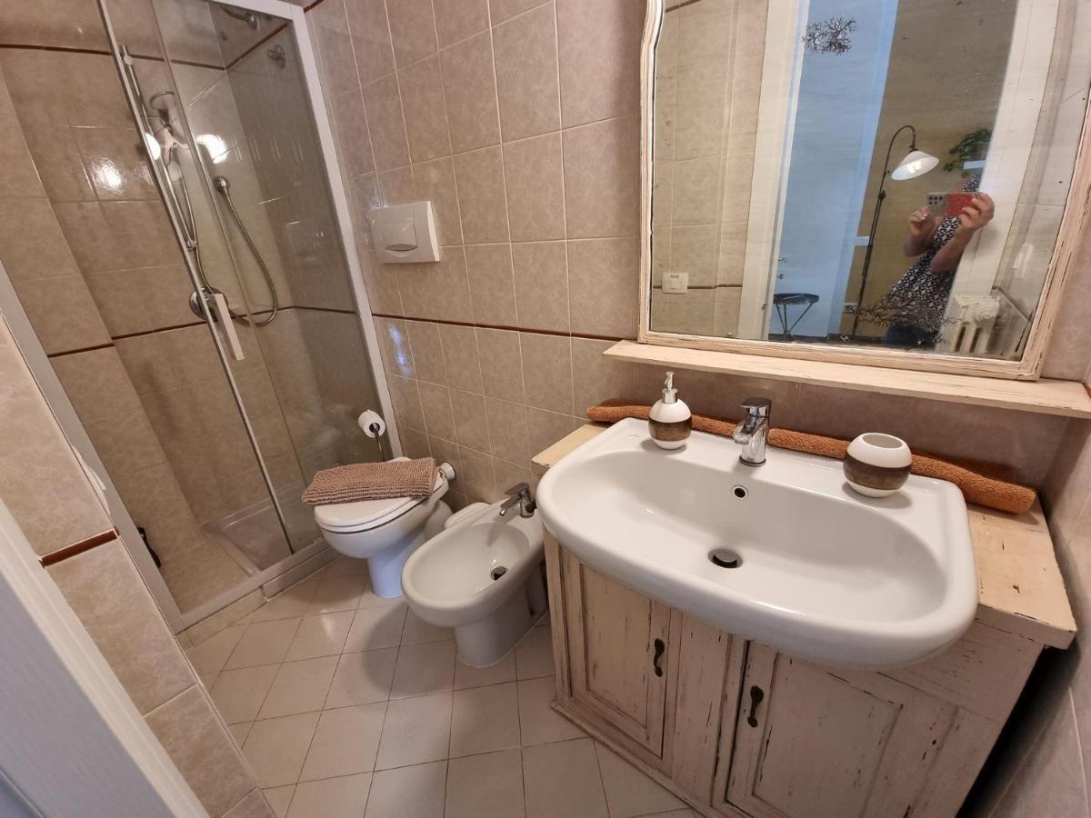 La Casa Di Julia Apartment Рапало Екстериор снимка